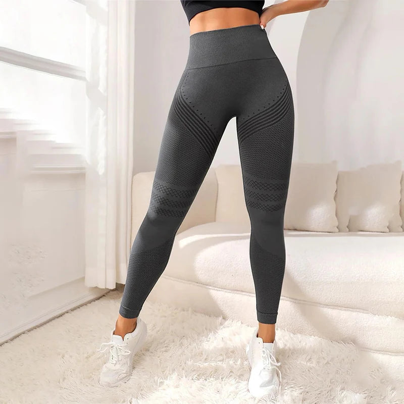 Front view of 4Sassy women’s seamless fitness leggings in dark gray.